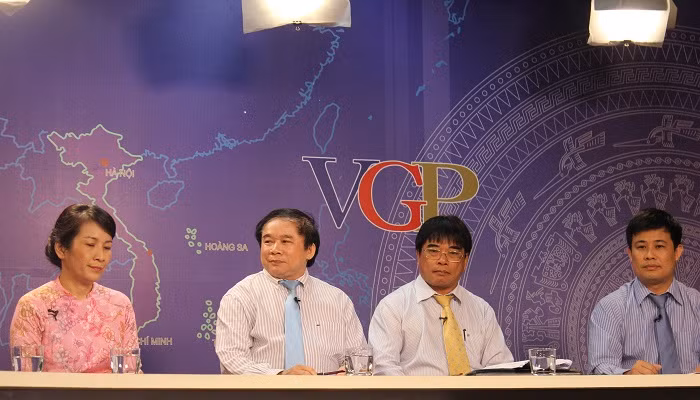 Phó giáo sư Nguyễn Phương Nga giải đáp về Dự thảo thi quốc gia 2017 ảnh 4