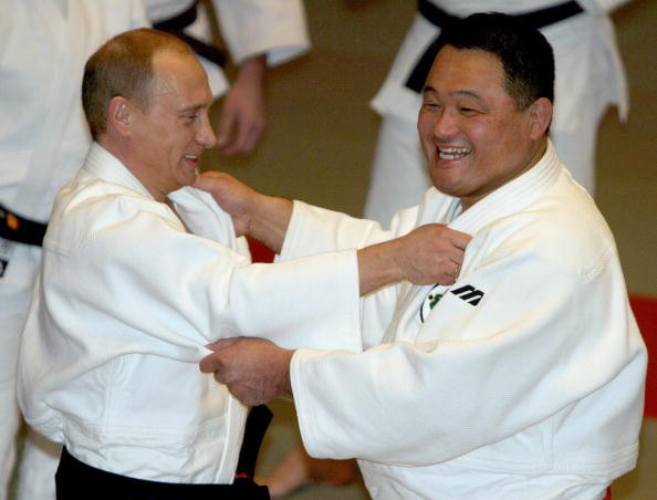Tổng thống Putin từng là võ sĩ judo nổi tiếng nhất nước Nga... Tổng thống Putin từng là võ sĩ judo nổi tiếng nhất nước Nga...