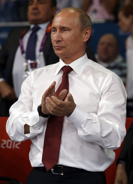 Tổng thống Vladimir Putin rất yêu thể thao, đặc biệt là môn võ judo của Nhật Bản, ông là một võ sĩ judo đai đen, hiện đang giữ chức chủ tịch danh dự của Liên đoàn judo Quốc tế và Liên đoàn judo châu Âu. Tổng thống Vladimir Putin rất yêu thể thao, đặc biệt là môn võ judo của Nhật Bản, ông là một võ sĩ judo đai đen, hiện đang giữ chức chủ tịch danh dự của Liên đoàn judo Quốc tế và Liên đoàn judo châu Âu.
