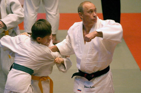 Tổng thống Putin từng là võ sĩ judo nổi tiếng nhất nước Nga... Tổng thống Putin từng là võ sĩ judo nổi tiếng nhất nước Nga...