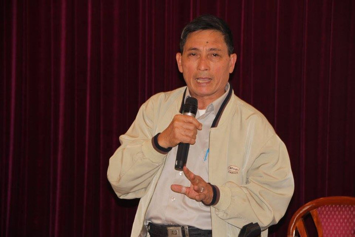 TS. Nguyễn Khắc Kinh cho biết khi nói thuế bảo vệ môi trường tức là sau khi thu sẽ đưa về ngân sách và sử dụng thế nào là do quy định của luật ngân sách - ảnh H.Chiên TS. Nguyễn Khắc Kinh cho biết khi nói thuế bảo vệ môi trường tức là sau khi thu sẽ đưa về ngân sách và sử dụng thế nào là do quy định của luật ngân sách - ảnh H.Chiên