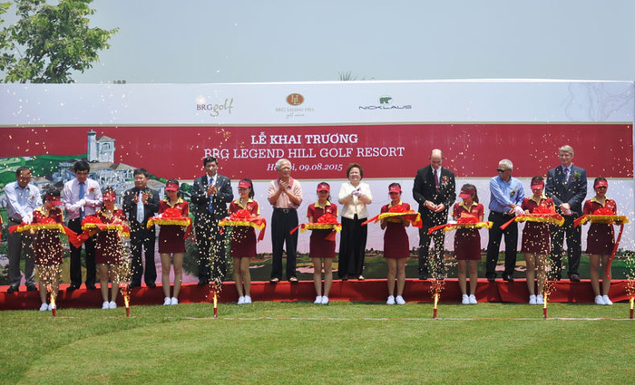 Tập đoàn BRG đã chính thức khai trương sân golf BRG Legend Hill Golf Resort tại xã Phù Linh, huyện Sóc Sơn, Hà Nội. Tập đoàn BRG đã chính thức khai trương sân golf BRG Legend Hill Golf Resort tại xã Phù Linh, huyện Sóc Sơn, Hà Nội.
