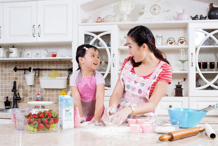 Sữa tươi TH true MILK công thức Topkid Chocolate và Vanilla đảm bảo sự phát triển đầy đủ thể chất cho trẻ lứa tuổi từ 1 đến 6 tuổi.