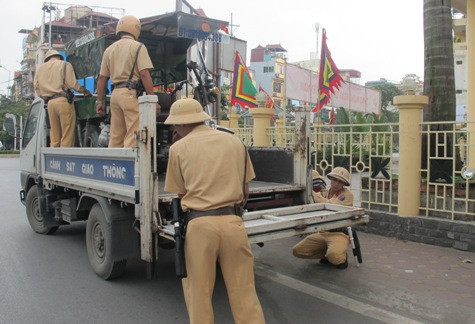 Một trường hợp không trình được giấy tờ hợp lệ đã bị xử lý Một trường hợp không trình được giấy tờ hợp lệ đã bị xử lý
