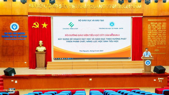 Công tác bồi dưỡng giáo viên cốt cán của Đại học Thái Nguyên cơ bản không bị ảnh hưởng dù dịch COVID phức tạp