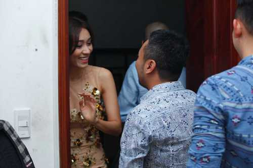 Đến chúc mừng cho liveshow của Minh Thư và Hoàng Tôn còn có đạo diễn Nguyễn Quang Dũng – người yêu cũ của Minh Thư.