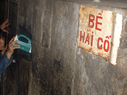 Lối dẫn xuống bể xương bí ẩn Lối dẫn xuống bể xương bí ẩn