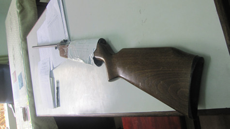 Khẩu súng săn Slavia 631 Madein Czech Repabk giám đốc Đặng NGọc Hoàng sử dụng để thị uy và truy sát nạn nhân bị thu giữ tại Cơ quan CSĐT CA quận Liên Chiểu. Khẩu súng săn Slavia 631 Madein Czech Repabk giám đốc Đặng NGọc Hoàng sử dụng để thị uy và truy sát nạn nhân bị thu giữ tại Cơ quan CSĐT CA quận Liên Chiểu.