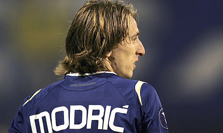 PSG lại muốn có thêm Luka Modric trong thời gian tới. PSG lại muốn có thêm Luka Modric trong thời gian tới.