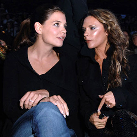 Katie Holmes và Victoria Beckham lại trở về là bạn tốt của nhau. Katie Holmes và Victoria Beckham lại trở về là bạn tốt của nhau.