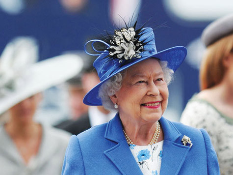 Nữ hoàng Anh Elizabeth đến xem bơi lội