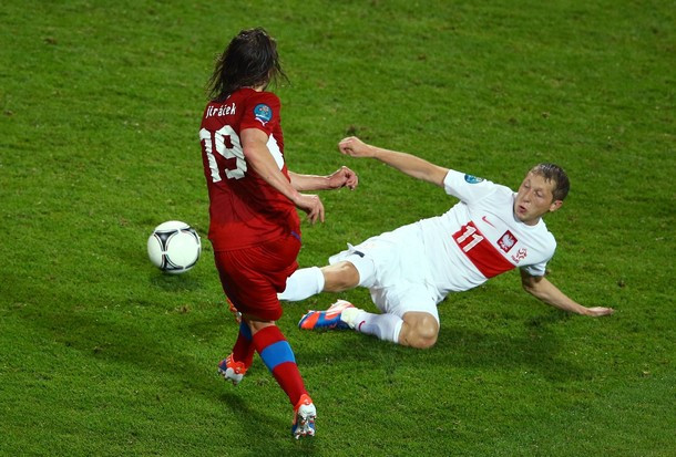 CH Czech đã xuất sắc đánh bại chủ nhà Ba Lan nhờ bàn thắng duy nhất của Jiracek, qua đó giành được ngôi vị đầu bảng A cùng tấm vé đi tiếp vào tứ kết EURO 2012. CH Czech đã xuất sắc đánh bại chủ nhà Ba Lan nhờ bàn thắng duy nhất của Jiracek, qua đó giành được ngôi vị đầu bảng A cùng tấm vé đi tiếp vào tứ kết EURO 2012.