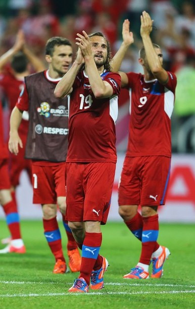 CH Czech đã xuất sắc đánh bại chủ nhà Ba Lan nhờ bàn thắng duy nhất của Jiracek, qua đó giành được ngôi vị đầu bảng A cùng tấm vé đi tiếp vào tứ kết EURO 2012. CH Czech đã xuất sắc đánh bại chủ nhà Ba Lan nhờ bàn thắng duy nhất của Jiracek, qua đó giành được ngôi vị đầu bảng A cùng tấm vé đi tiếp vào tứ kết EURO 2012.