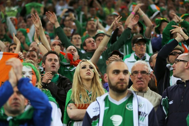 Nỗi thất vọng của các CĐV CH Ireland. Nỗi thất vọng của các CĐV CH Ireland.
