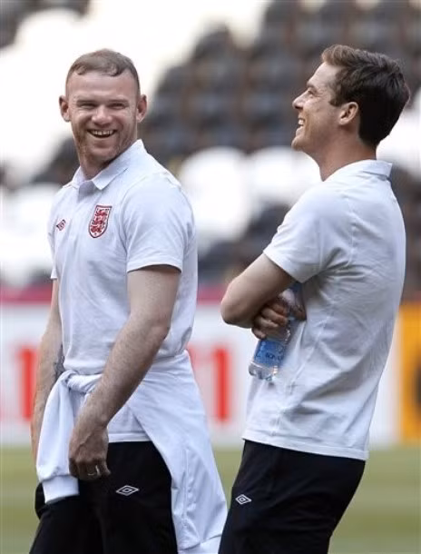 NHM đang chờ đợi Rooney trở lại dẫn dắt hàng công 'Tam Sư'