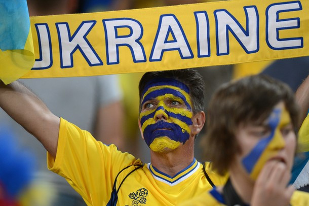 Ngay cả khi họ buồn bã khi đội nhà không thể đi tiếp vào vòng trong, nỗi buồn ấy vẫn đẹp! Ngay cả khi họ buồn bã khi đội nhà không thể đi tiếp vào vòng trong, nỗi buồn ấy vẫn đẹp!