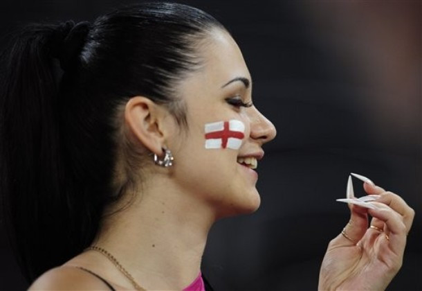 Phụ nữ Ukraine được xem là đẹp bậc nhất Châu Âu, và đây là minh chứng với những gì họ hiện trên khuôn hình ở EURO 2012. Phụ nữ Ukraine được xem là đẹp bậc nhất Châu Âu, và đây là minh chứng với những gì họ hiện trên khuôn hình ở EURO 2012.