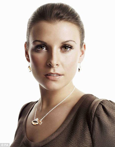 Coleen Rooney, bà xã xinh đẹp của tiền đạo Wayne Rooney. Coleen Rooney, bà xã xinh đẹp của tiền đạo Wayne Rooney.