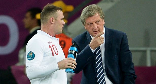 Trước những lời nhận xét từ người tiền nhiệm, HLV Roy Hodgson một mực lên tiếng bảo vệ cậu học trò cưng của mình Trước những lời nhận xét từ người tiền nhiệm, HLV Roy Hodgson một mực lên tiếng bảo vệ cậu học trò cưng của mình