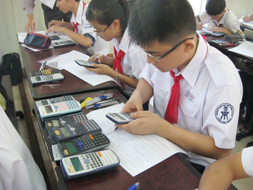 Thí sinh có thể mang vào phòng thi loại máy tính nào? (Ảnh minh họa trên giaoduc.net.vn) Thí sinh có thể mang vào phòng thi loại máy tính nào? (Ảnh minh họa trên giaoduc.net.vn)