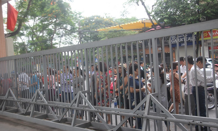 76.000 học sinh của Hà Nội đang thi môn Ngữ văn tuyển sinh lớp 10 ảnh 9