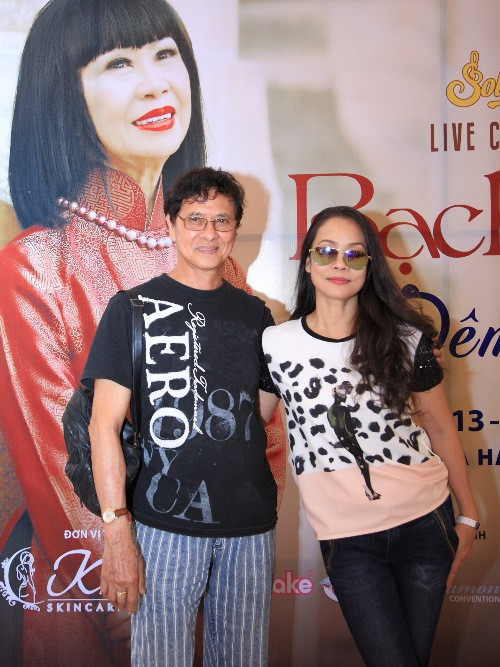 Ca sĩ Hồng Hạnh, Anh Khoa sẽ là những gương mặt không thể thiếu trong liveshow để đời của ca sĩ Bạch Yến. Ca sĩ Hồng Hạnh, Anh Khoa sẽ là những gương mặt không thể thiếu trong liveshow để đời của ca sĩ Bạch Yến.