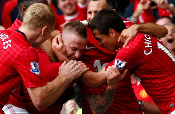 Một số hình ảnh ăn mừng bàn thắng hạnh phúc của sao bóng đá. Một số hình ảnh ăn mừng bàn thắng hạnh phúc của sao bóng đá.