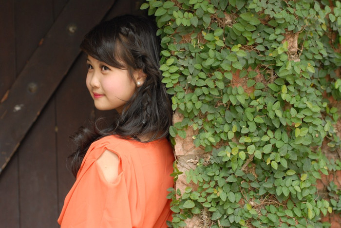 Quỳnh Anh sở hữu một nét đẹp đáng yêu, xinh xắn như cô công chúa nhỏ, những lợi thế về ngoại hình và trí tuệ, tâm hồn đó giúp Quỳnh Anh tự tin tham dự cuộc thi Duyên dáng Hà thành và giành giải Á khôi 1 Quỳnh Anh sở hữu một nét đẹp đáng yêu, xinh xắn như cô công chúa nhỏ, những lợi thế về ngoại hình và trí tuệ, tâm hồn đó giúp Quỳnh Anh tự tin tham dự cuộc thi Duyên dáng Hà thành và giành giải Á khôi 1