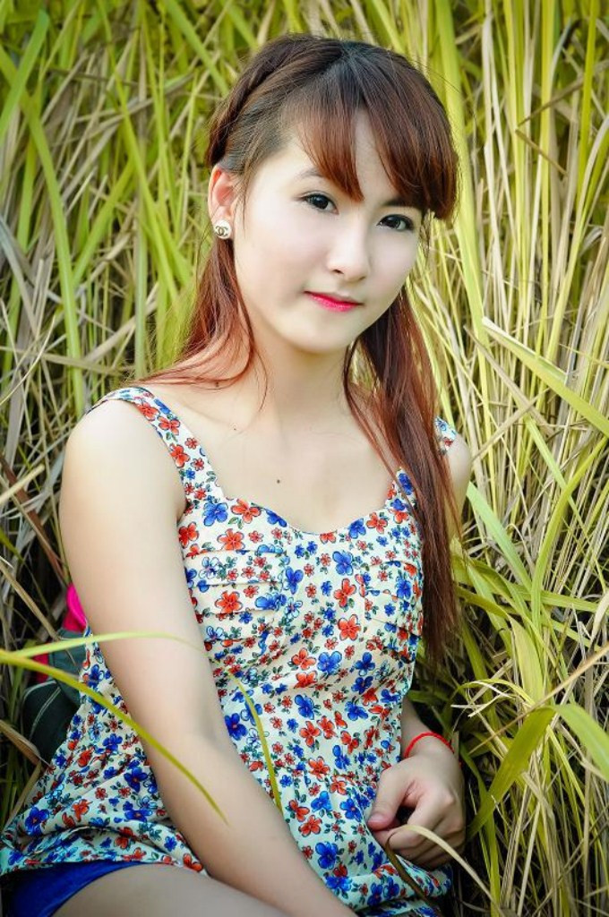 Song song với hoạt động nghệ thuật, Minh Yến vẫn không ngừng cố gắng học tập tốt, trau dồi vốn kiến thức để thực hiện ước mơ của mình. Song song với hoạt động nghệ thuật, Minh Yến vẫn không ngừng cố gắng học tập tốt, trau dồi vốn kiến thức để thực hiện ước mơ của mình.