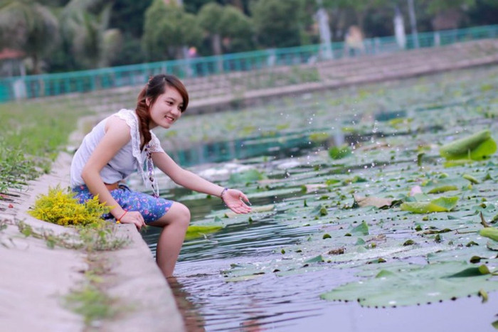 Một cô gái cá tính, tự cho phép mình làm bất cứ điều gì bản thân thích, với ý nghĩ thích là làm,và làm với cảm xúc và nhiệt huyết của mình, và có thể ngồi hàng giờ làm điều mình thích. ĐÁP ÁN TIẾNG ANH KHỐI A1, D1 HỆ CAO ĐẲNG 2012 - ĐÁP ÁN MÔN VĂN KHỐI C, D HỆ CAO ĐẲNG 2012 - ĐÁP ÁN MÔN SINH KHỐI B HỆ CAO ĐẲNG 2012 - ĐÁP ÁN MÔN VẬT LÝ KHỐI A, A1 HỆ CAO ĐẲNG 2012 - ĐÁP ÁN MÔN LỊCH SỬ KHỐI C HỆ CAO ĐẲNG 2012 - ĐÁP ÁN MÔN LỊCH SỬ KHỐI C HỆ CAO ĐẲNG 2012 Một cô gái cá tính, tự cho phép mình làm bất cứ điều gì bản thân thích, với ý nghĩ thích là làm,và làm với cảm xúc và nhiệt huyết của mình, và có thể ngồi hàng giờ làm điều mình thích. ĐÁP ÁN TIẾNG ANH KHỐI A1, D1 HỆ CAO ĐẲNG 2012 - ĐÁP ÁN MÔN VĂN KHỐI C, D HỆ CAO ĐẲNG 2012 - ĐÁP ÁN MÔN SINH KHỐI B HỆ CAO ĐẲNG 2012 - ĐÁP ÁN MÔN VẬT LÝ KHỐI A, A1 HỆ CAO ĐẲNG 2012 - ĐÁP ÁN MÔN LỊCH SỬ KHỐI C HỆ CAO ĐẲNG 2012 - ĐÁP ÁN MÔN LỊCH SỬ KHỐI C HỆ CAO ĐẲNG 2012