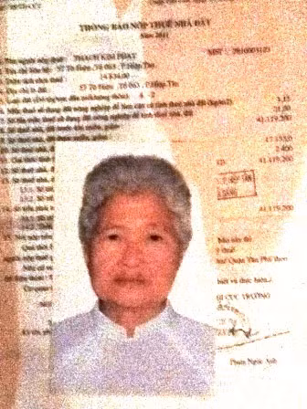 Di ảnh nữ đại gia âm thầm làm việc thiện và các giấy tờ nhà đất