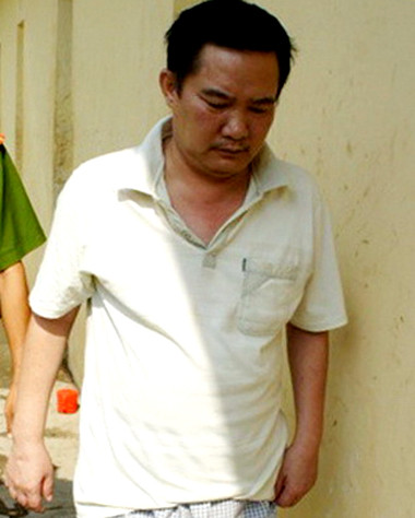 Ông Lèo trong trại tạm giam. Ảnh: N.Duy Giam doc So bi ky luat vi cap pho danh co tien ty