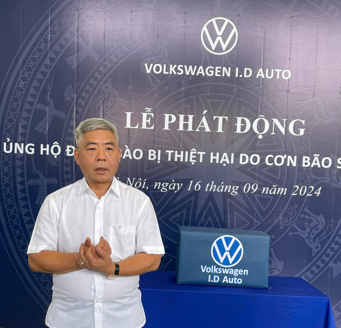Ông Nguyễn Văn Thành - Tổng Giám đốc Công ty cổ phần I.D Auto chia sẻ cảm xúc của mình tại buổi lễ phát động. GDVN_1 (2).jpg