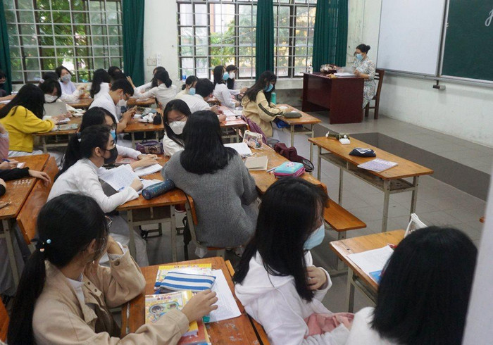 Ngành giáo dục Đà Nẵng yêu cầu không vội đẩy nhanh tiến độ thực hiện chương trình khi học sinh chưa hoàn thành nội dung bài học sau khi đi học trực tiếp trở lại. Ngành giáo dục Đà Nẵng yêu cầu không vội đẩy nhanh tiến độ thực hiện chương trình khi học sinh chưa hoàn thành nội dung bài học sau khi đi học trực tiếp trở lại.