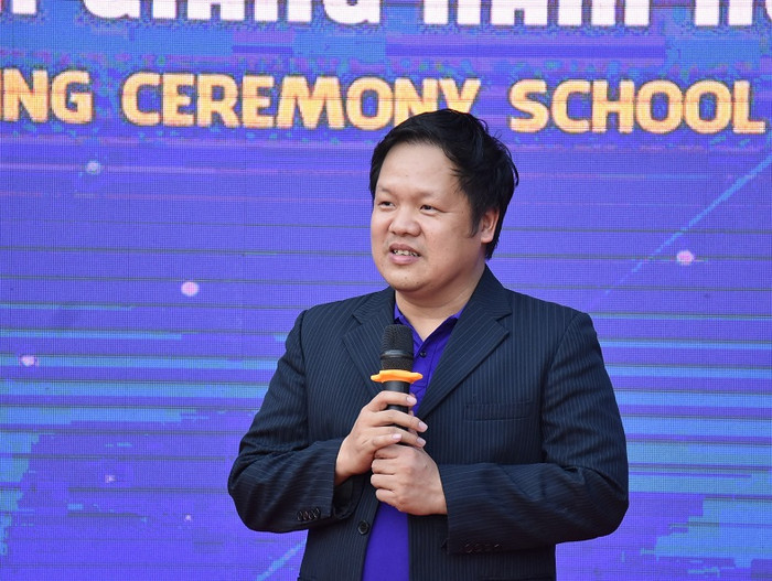 Tại lễ khai giảng năm học 2019-2020, hàng chục doanh nghiệp đã cấp học bổng cho sinh viên và trường Đại học Phú Xuân quyết định sẽ giảm học phí tới 40% mà không giảm chất lượng (Ảnh: Nhà trường cung cấp) Tại lễ khai giảng năm học 2019-2020, hàng chục doanh nghiệp đã cấp học bổng cho sinh viên và trường Đại học Phú Xuân quyết định sẽ giảm học phí tới 40% mà không giảm chất lượng (Ảnh: Nhà trường cung cấp)
