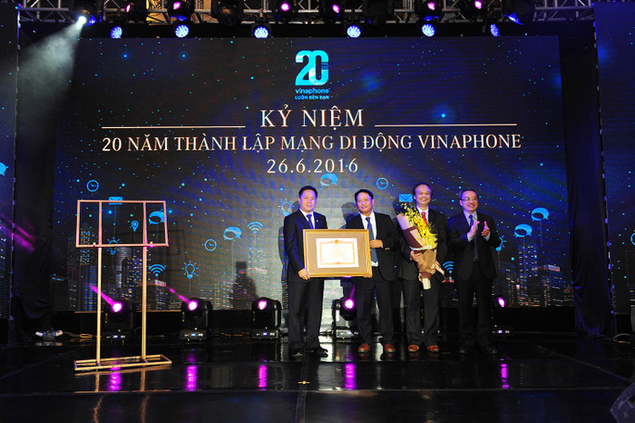 Vinaphone kỷ niệm 20 năm thành lập ảnh 1 Vinaphone kỷ niệm 20 năm thành lập ảnh 1