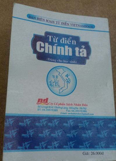 Bìa sau cuốn Từ điển chính tả (dùng cho học sinh) do Nhà xuất bản Thanh Niên ấn hành năm 2011
