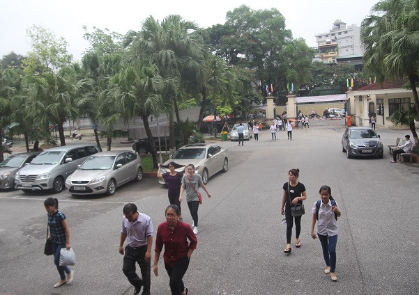 Chùm ảnh: Không khí ngày thí sinh làm thủ tục dự thi quốc gia 2016 ảnh 1