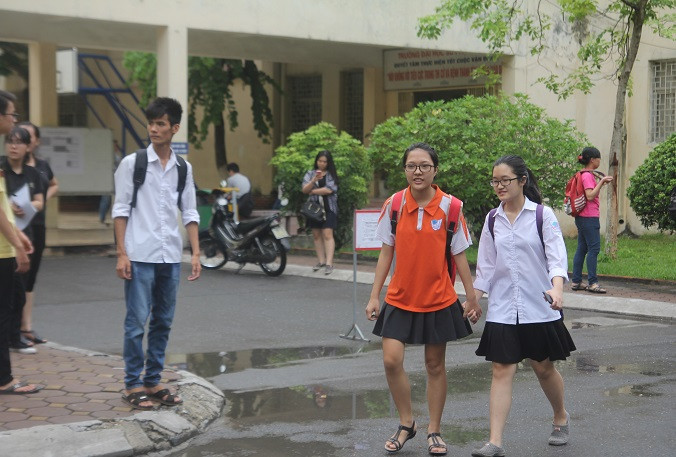 Mong sao thí sinh đừng để bị đình chỉ “oan” vì điện thoại di động ảnh 2 Mong sao thí sinh đừng để bị đình chỉ “oan” vì điện thoại di động ảnh 2