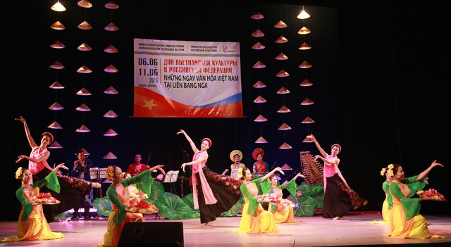 Những ngày Văn hóa Việt Nam tại Nga thành công ngoài mong đợi ảnh 1 Những ngày Văn hóa Việt Nam tại Nga thành công ngoài mong đợi ảnh 1