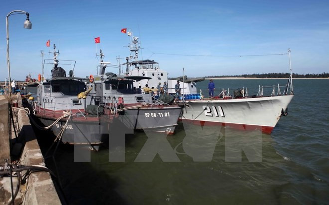 Phó Thủ tướng: Tìm cho được các cán bộ, chiến sỹ trên 2 máy bay bị nạn ảnh 2 Phó Thủ tướng: Tìm cho được các cán bộ, chiến sỹ trên 2 máy bay bị nạn ảnh 2