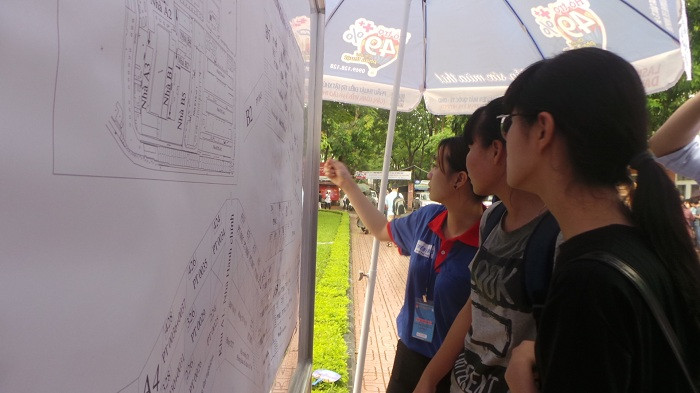Chùm ảnh: Không khí ngày thí sinh làm thủ tục dự thi quốc gia 2016 ảnh 10