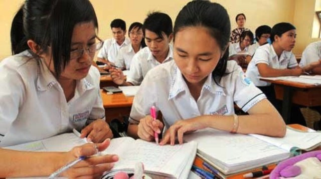 Học sinh vào mùa “tụng kinh” ảnh 2 Học sinh vào mùa “tụng kinh” ảnh 2