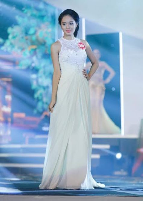 Vẻ đẹp rạng ngời của Từ Cao Thanh Thủy Vẻ đẹp rạng ngời của Từ Cao Thanh Thủy