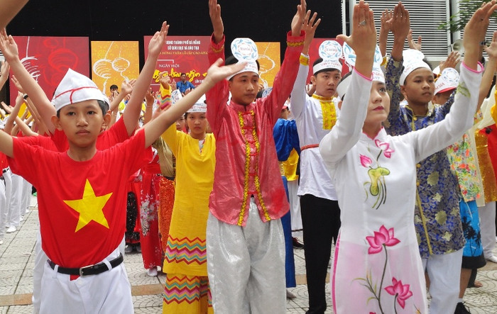 Hàng trăm học sinh, sinh viên tham gia ngày hội ngôn ngữ lần thứ nhất tại Đà Nẵng. Ảnh: AN Hàng trăm học sinh, sinh viên tham gia ngày hội ngôn ngữ lần thứ nhất tại Đà Nẵng. Ảnh: AN