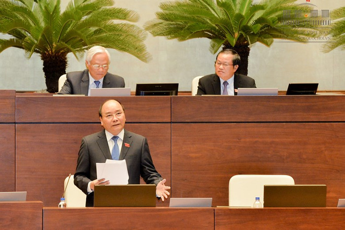 Thủ tướng Nguyễn Xuân Phúc trả lời chất vấn của Đại biểu Quốc hội. ảnh: Trung tâm thông tin Quốc hội. Thủ tướng Nguyễn Xuân Phúc trả lời chất vấn của Đại biểu Quốc hội. ảnh: Trung tâm thông tin Quốc hội.