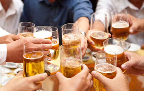 Việt Nam đứng thứ 2 về tỷ lệ uống rượu bia ở Đông Nam Á, đứng thứ 10 ở châu Á và đứng thứ 29 trên thế giới. (Ảnh minh họa), nguồn: Interrnet. Việt Nam đứng thứ 2 về tỷ lệ uống rượu bia ở Đông Nam Á, đứng thứ 10 ở châu Á và đứng thứ 29 trên thế giới. (Ảnh minh họa), nguồn: Interrnet.