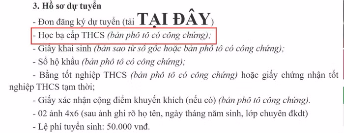 Đây là yêu cầu về hồ sơ tuyển sinh năm học 2021-2022 của một trường trung học phổ thông tỉnh Lai Châu (ảnh chụp màn hình)