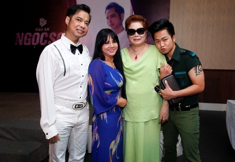 Ngọc Sơn, ca sĩ Ngọc Ánh, mẹ Ngọc Sơn và ca sĩ Quách Tuấn Du Ngọc Sơn, ca sĩ Ngọc Ánh, mẹ Ngọc Sơn và ca sĩ Quách Tuấn Du