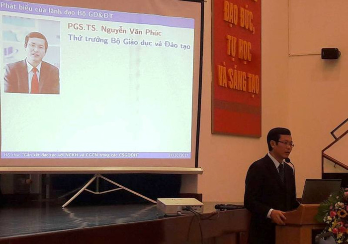 Phó giáo sư Nguyễn Văn Phúc, Thứ trưởng Bộ Giáo dục và Đào tạo cho rằng, nhà trường phải chủ động tìm đến doanh nghiệp để hợp tác, chuyển giao công nghệ. Ảnh: TT Phó giáo sư Nguyễn Văn Phúc, Thứ trưởng Bộ Giáo dục và Đào tạo cho rằng, nhà trường phải chủ động tìm đến doanh nghiệp để hợp tác, chuyển giao công nghệ. Ảnh: TT